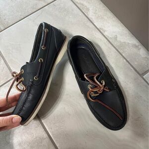 Timberland Navy Blue Leather Women's Loafers with Brown Laces